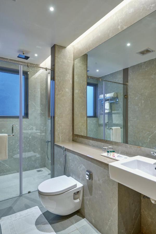 Regenta Place Raysons Kolhapur Zewnętrze zdjęcie