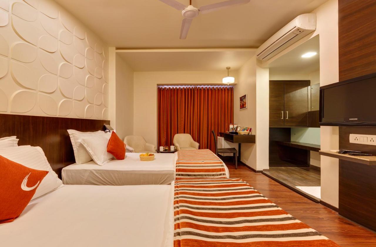 Regenta Place Raysons Kolhapur Zewnętrze zdjęcie