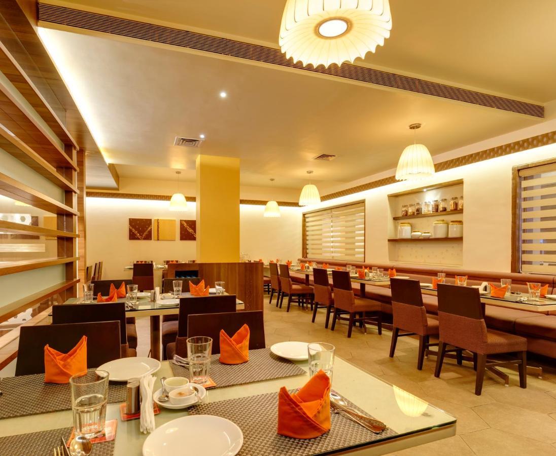 Regenta Place Raysons Kolhapur Zewnętrze zdjęcie