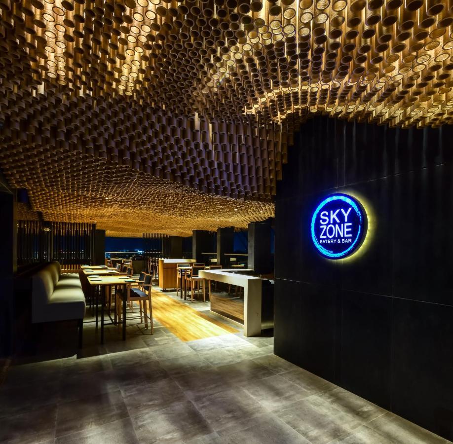 Regenta Place Raysons Kolhapur Zewnętrze zdjęcie